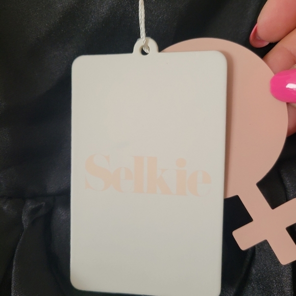 Selkie Puff Dress in Caviar S NWT FLAWED - Picture 9 of 15